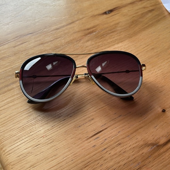Gucci Sunglasses - Picture 2 of 8